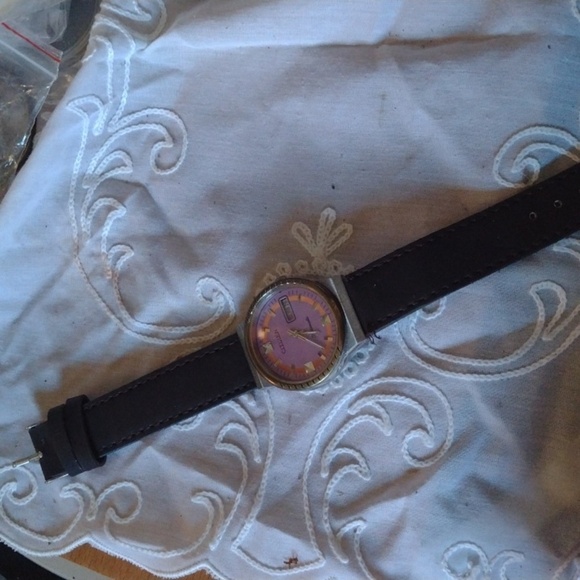 Citizen Watch - Picture 1 of 3